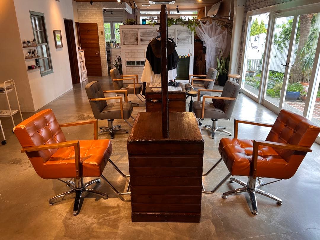 ◼️更に値下げ！◼️ 美容室セット面　一点モノ　セット椅子 2脚付き　引き取り限定