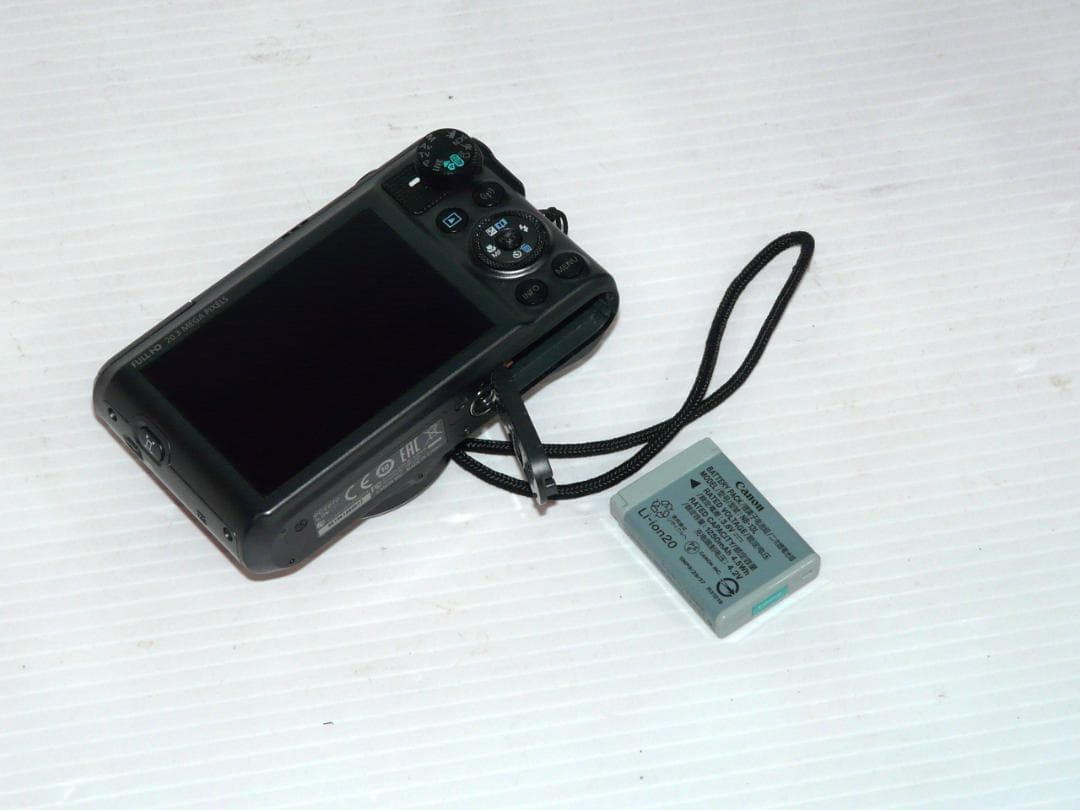 ほぼ新品です！Canon SX720 HS WiFi コンパクトデジタルカメラ