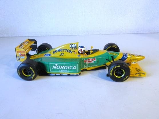 特価 タミヤ コレクターズクラブ 1/20 ベネトン B193B Mシューマッハ