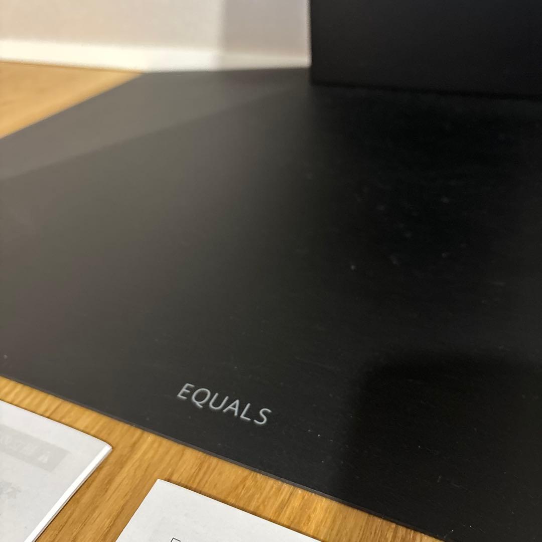 EQUALSWALLV3 LOW TYPE テレビスタンド棚版付き