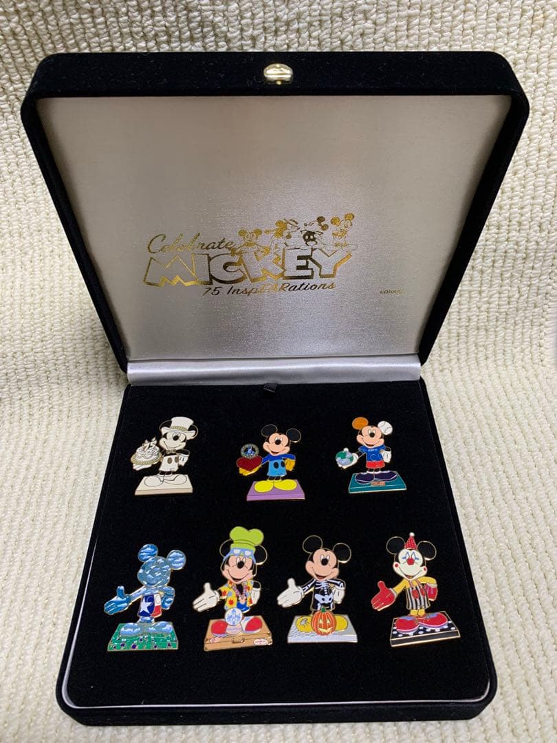 ディズニー75周年記念 ピンバッチセット 2004個限定 ディズニーカタログ限定