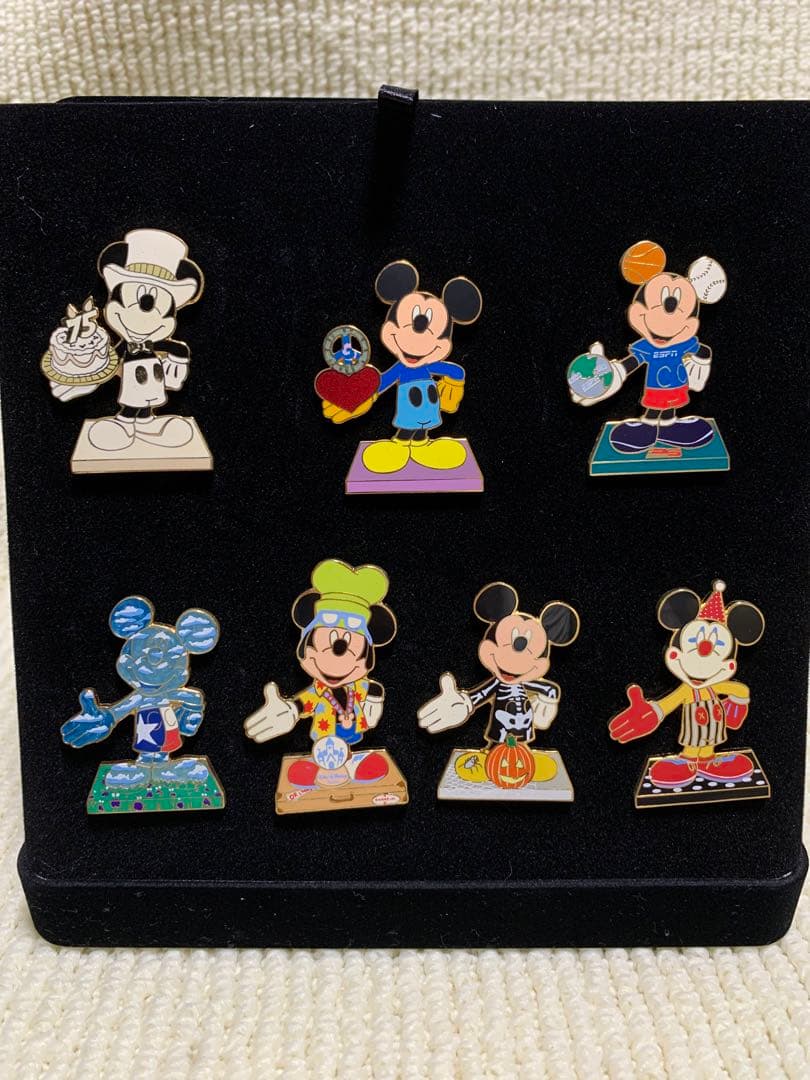 ディズニー75周年記念 ピンバッチセット 2004個限定 ディズニーカタログ限定
