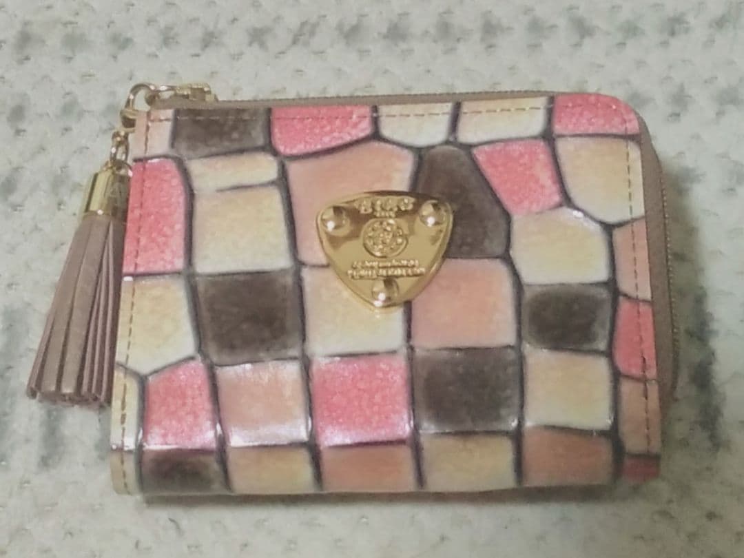 極美品　ATAO　アタオ　ワルツヴィトロ　三つ折り財布　財布　折り財布