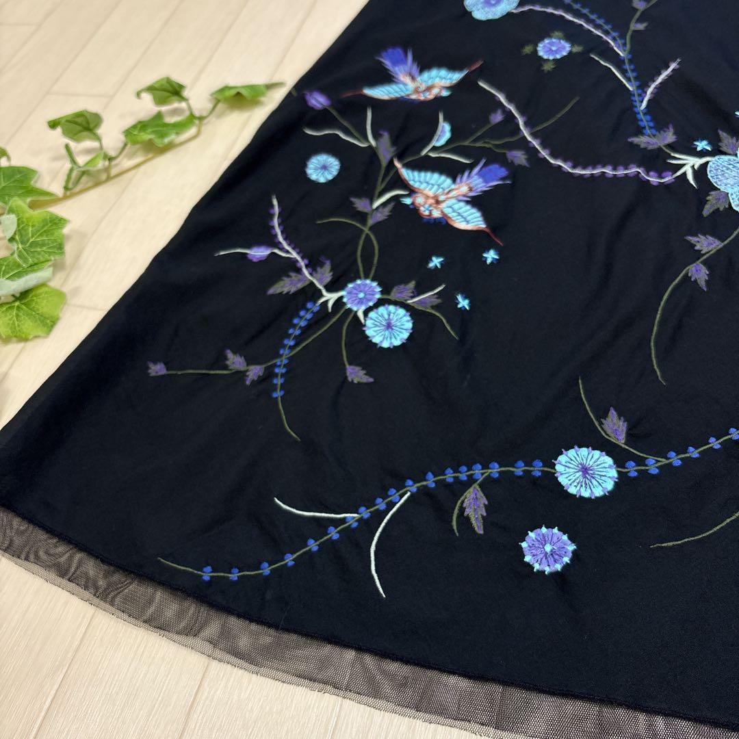 VIVIENNE TAM ヴィヴィアンタム スカート 花柄 刺繍 ブラック 0
