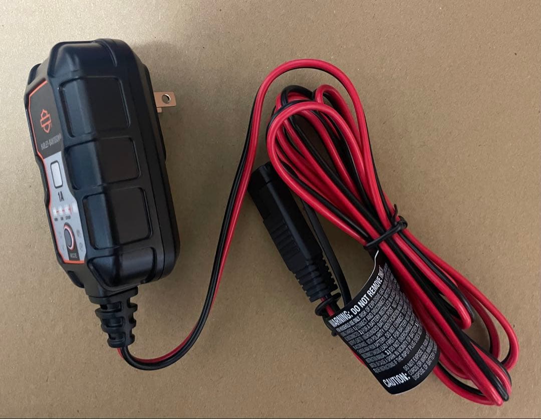 【ハーレー純正】1 AMP バッテリーチャージャー 充電器