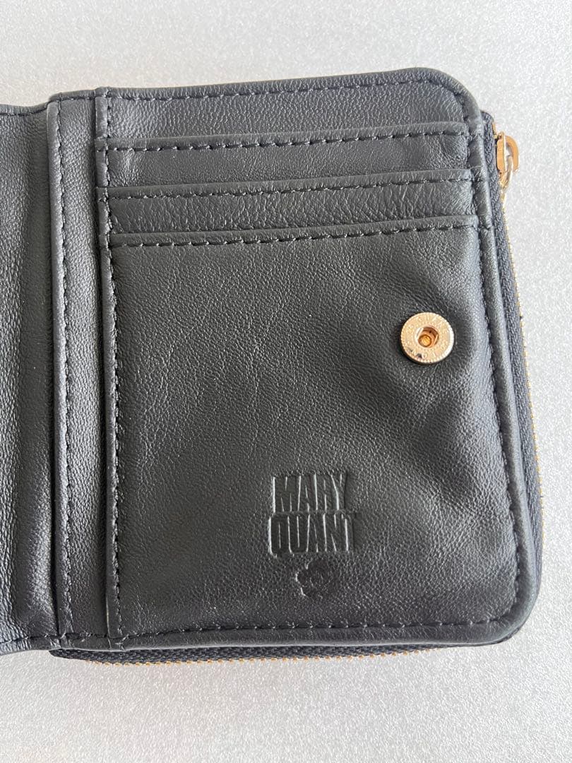 【未使用品】 MARY QUANTキルトフォームデイジー ウォレット ブラック