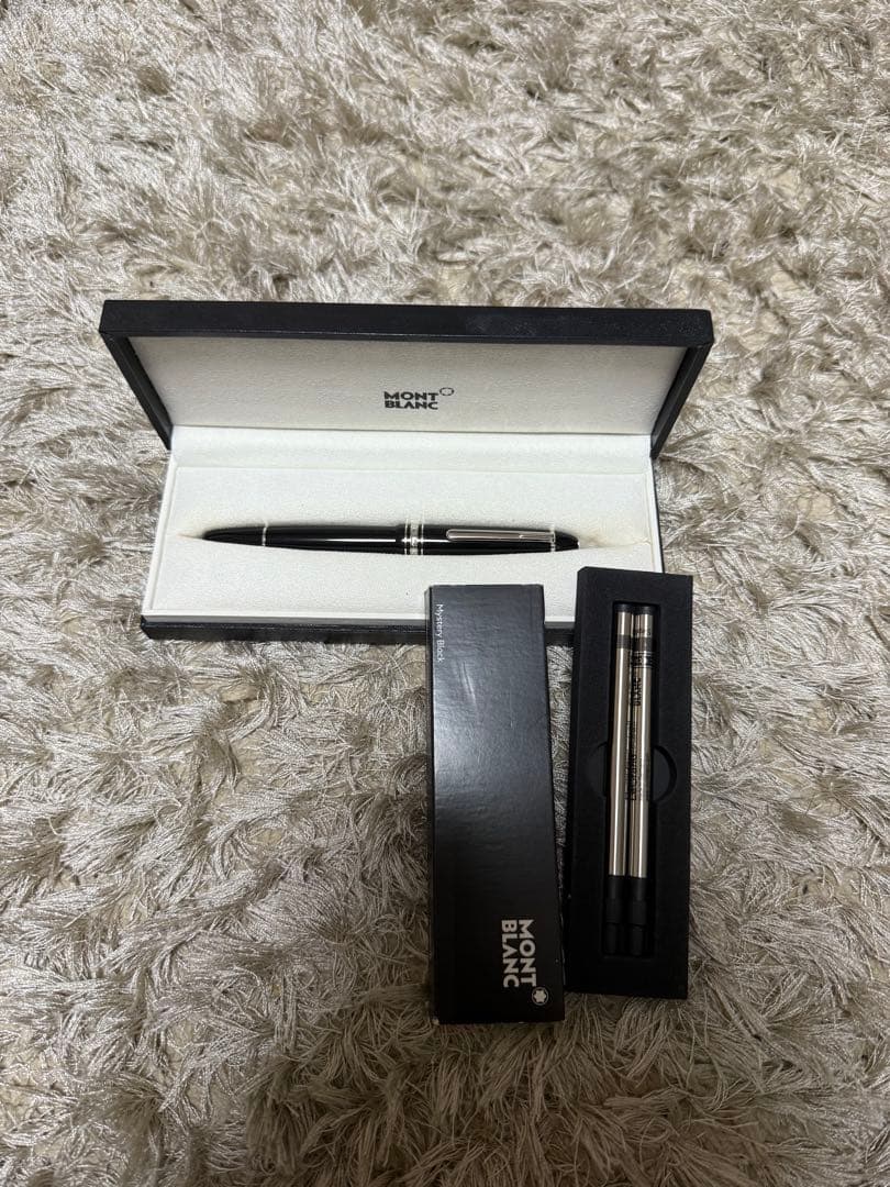 MONTBLANC ブラック ボールペン 本体　替え芯2本付き