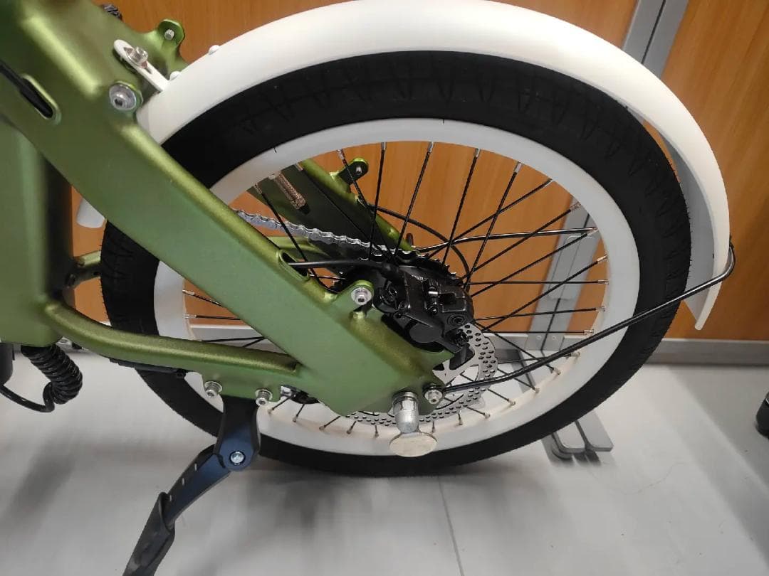 【Clarissa】電動アシスト自転車ERWAYA02 ホワイト&グリーン