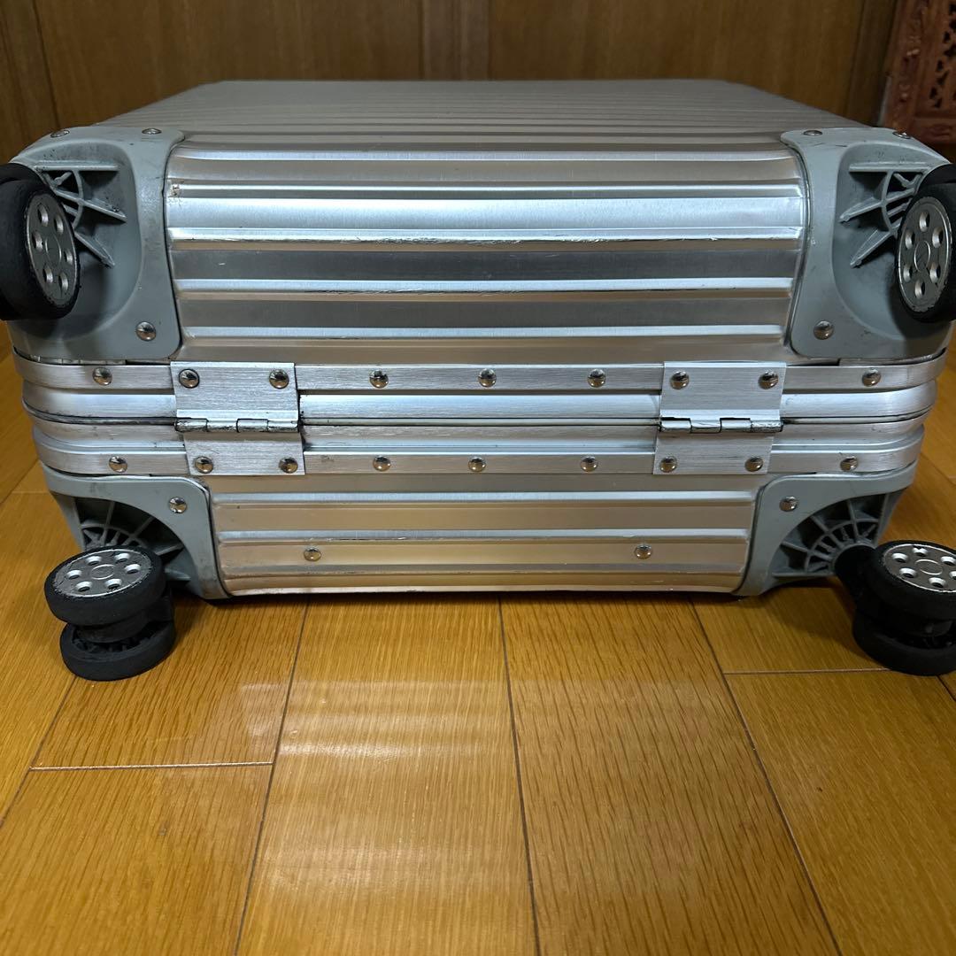 ※詳細を確認して下さい。RIMOWA シルバー キャリーケース　ジャンク品