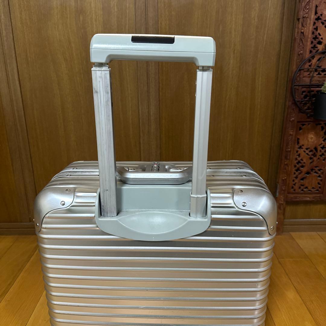 ※詳細を確認して下さい。RIMOWA シルバー キャリーケース　ジャンク品