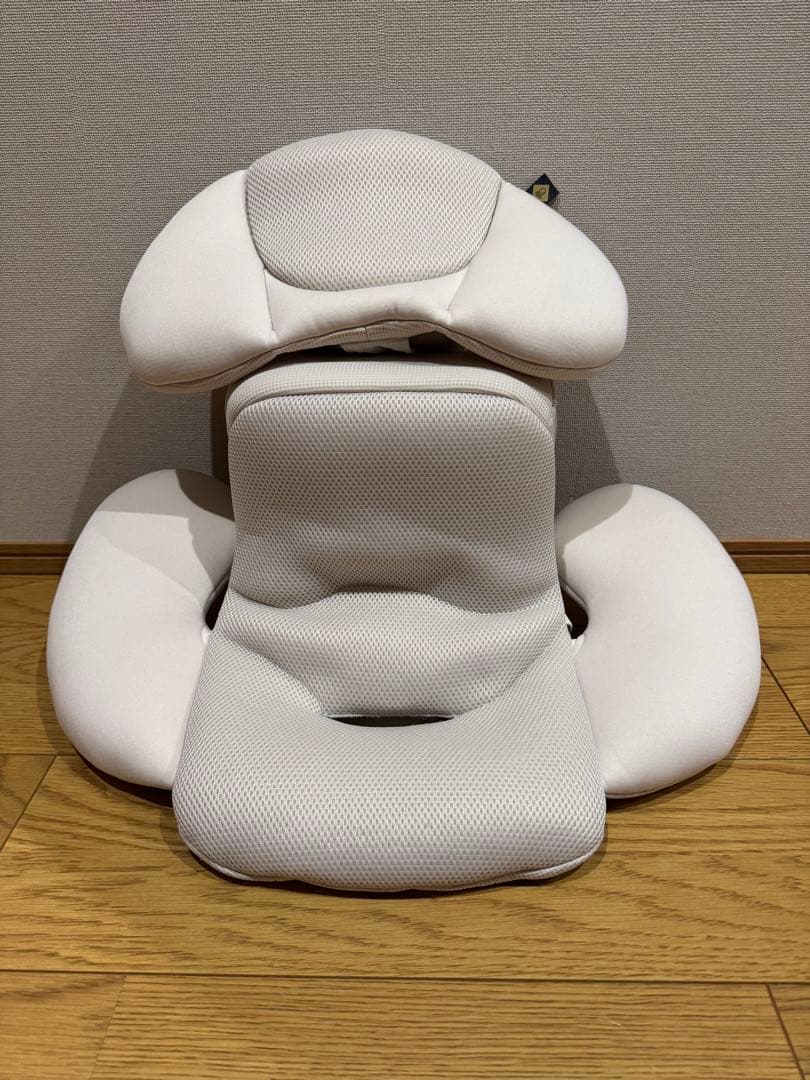 Combi チャイルドシート THE S シリーズ