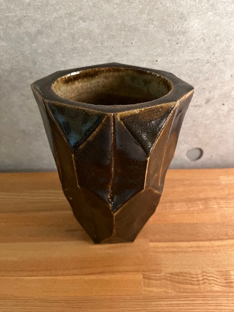 加守田章二　面取花器