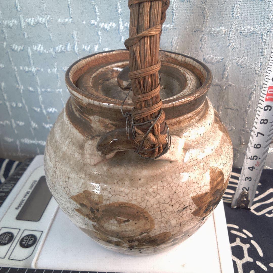 骨董２手作り陶器急須 籐ハンドル付き 水漏れあります