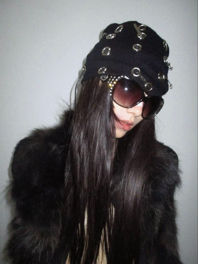 【モード】KUIN KISSA Block core銀抜き穴ビーニー 平成ギャル