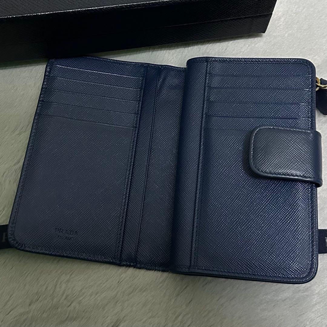 PRADA プラダ　折り財布　ラウンドファスナー　ゴールドロゴ　ブルー