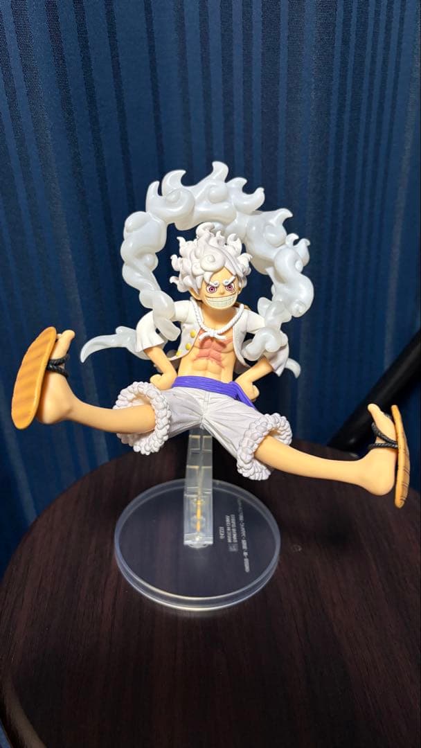 ワンピース　フィギュア　新四皇 ルフィ、黒ひげ、赤髪、バギー　開封済