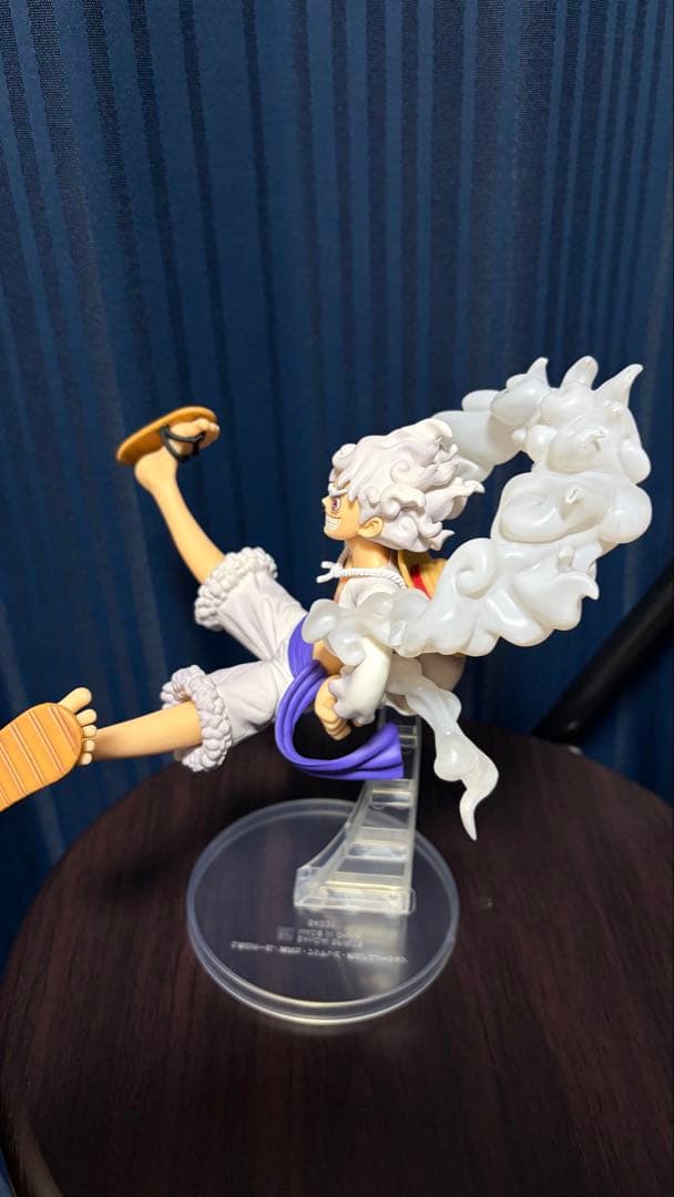 ワンピース　フィギュア　新四皇 ルフィ、黒ひげ、赤髪、バギー　開封済