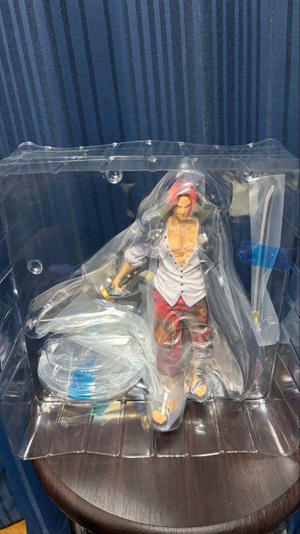 ワンピース　フィギュア　新四皇 ルフィ、黒ひげ、赤髪、バギー　開封済