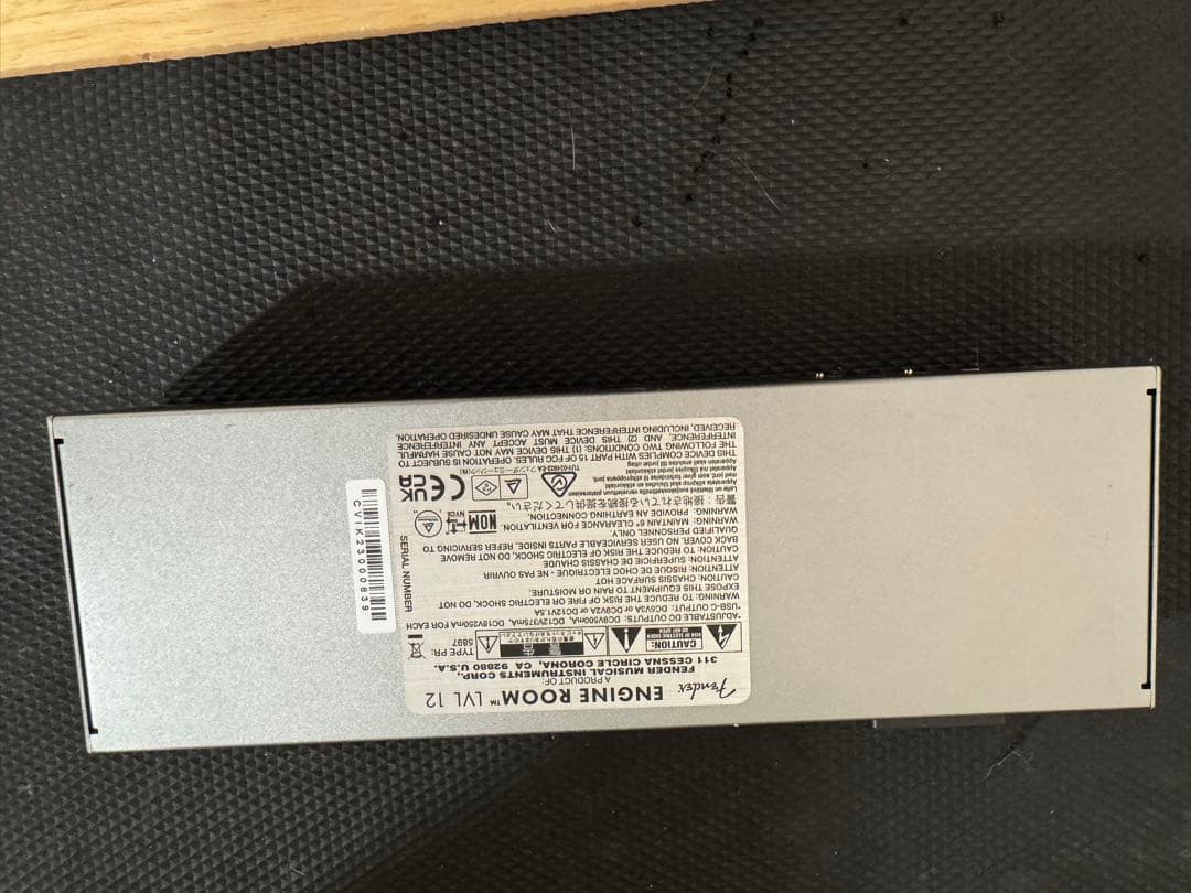 Fender ENGINE ROOM LVL 12 パワーサプライ