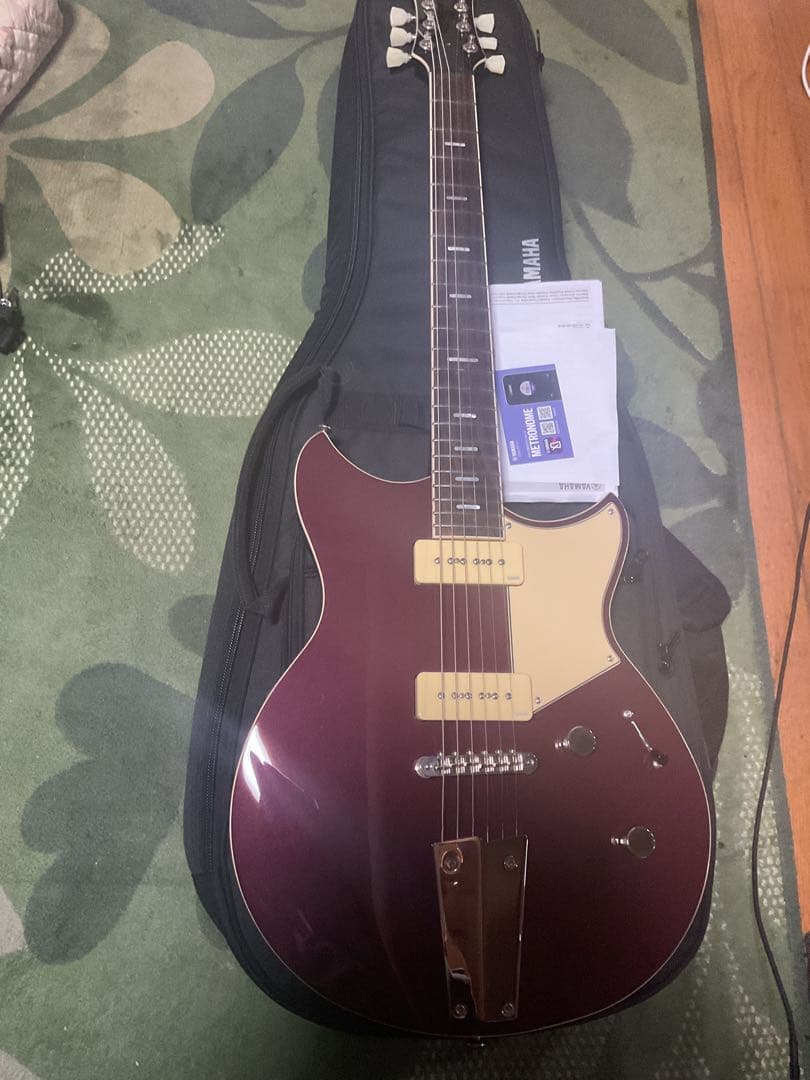ギター Yamaha REVSTAR RSS02T
