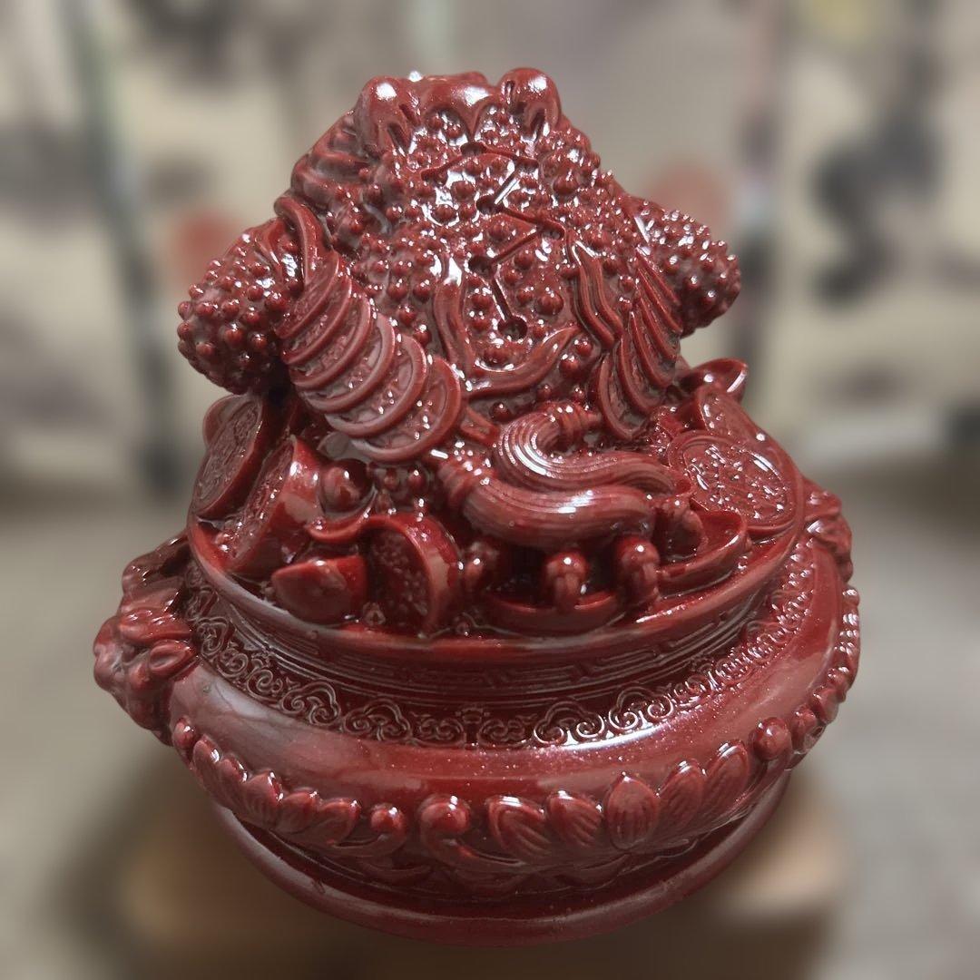 高純度 辰砂 シナバー 招財三足金蟾 風水 置物