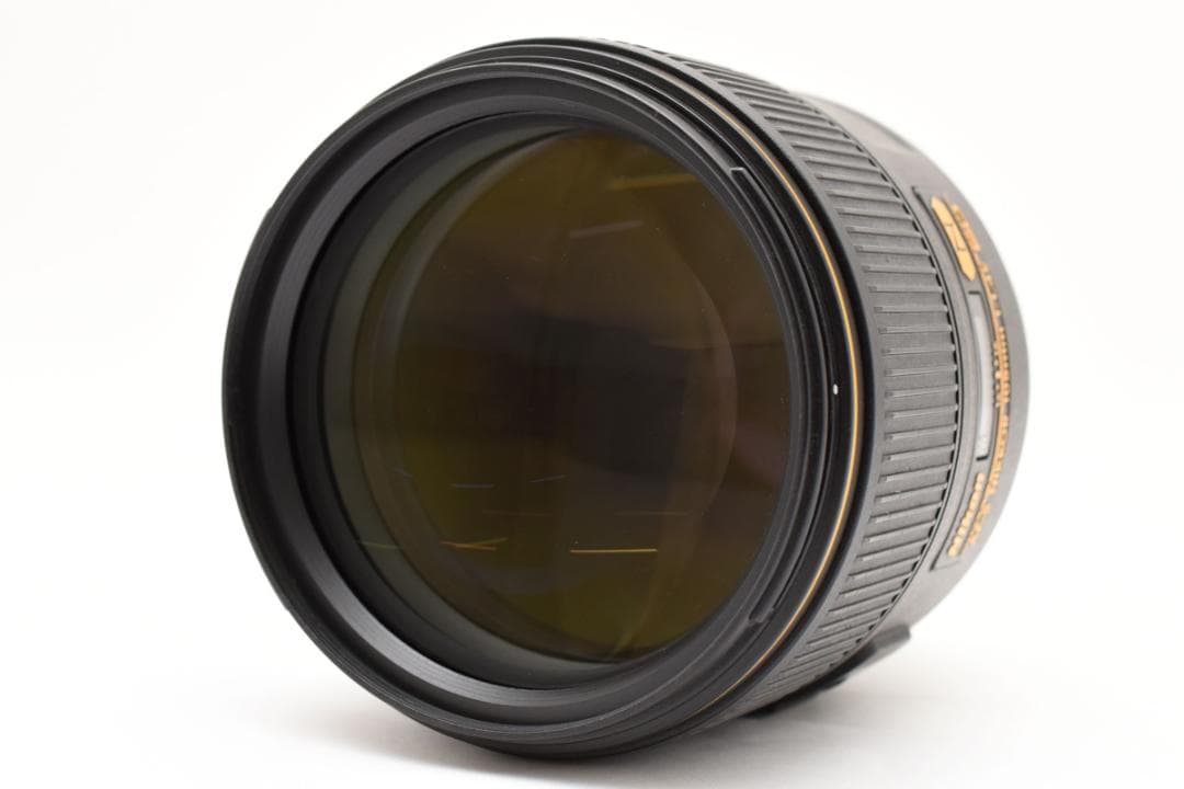 Nikon AF-S NIKKOR 105mm f/1.4E ED レンズ