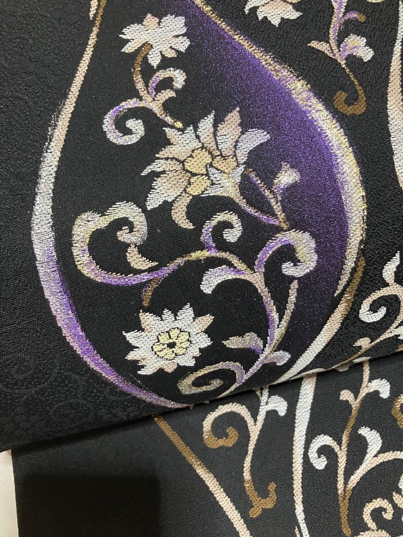 袋帯 六通柄 正絹 立涌風の花唐草文 葡萄の地紋 未使用 イ6513