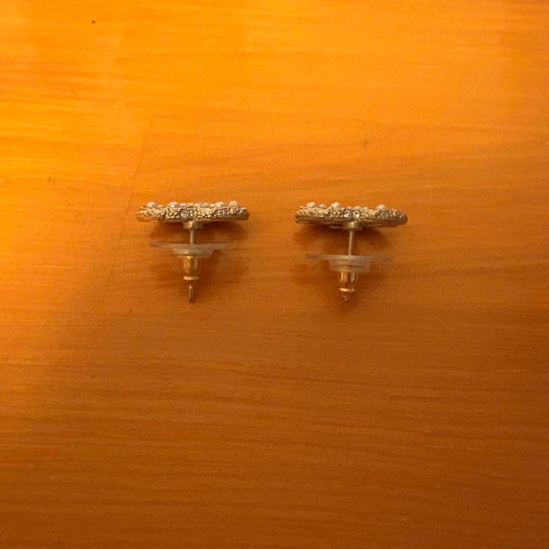 美品 CHANEL 両耳用ピアス パール ココマーク