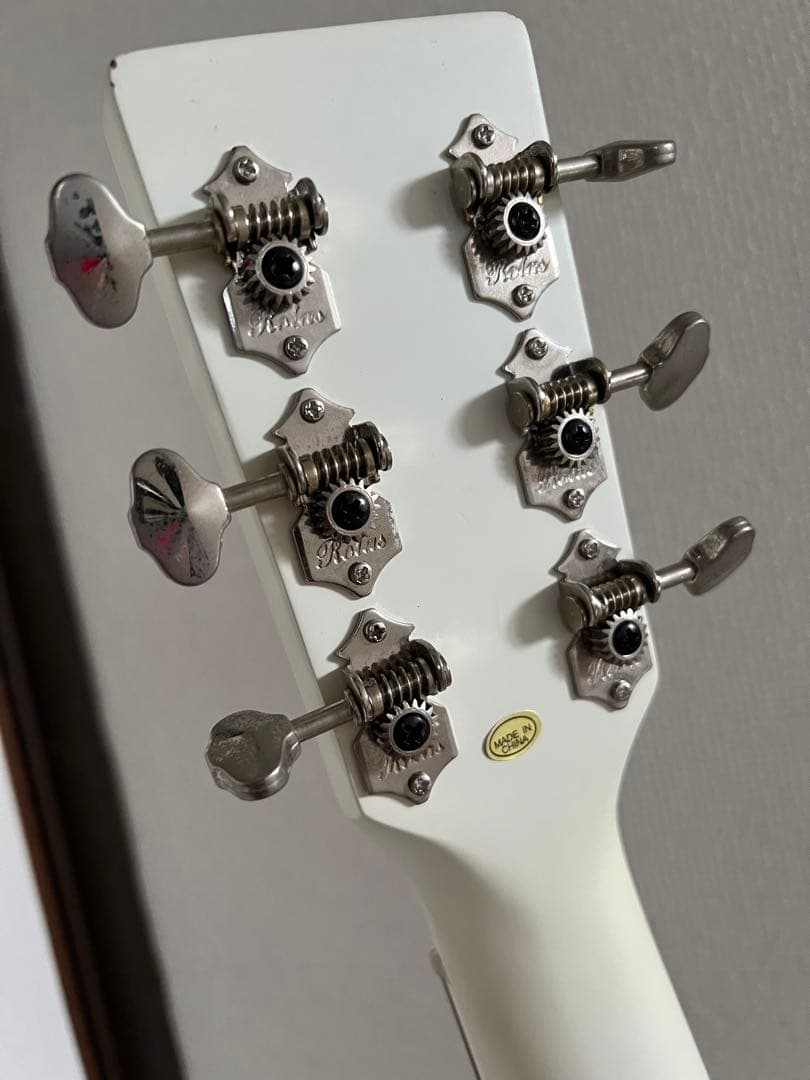 しなもん… S.yairi YM-02 ホワイト ミニギター