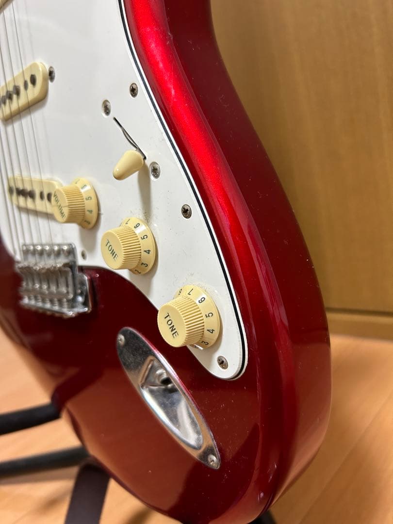 エレキギター　HISTORY ストラトキャスター　赤