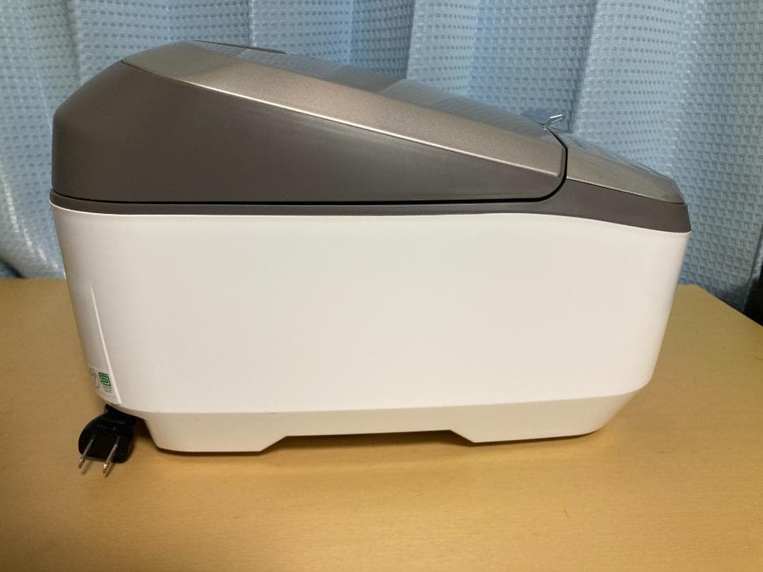 日立 炊飯器 ふっくら御膳　IH　圧力スチーム　RZーTS１０４M 5.5合炊き
