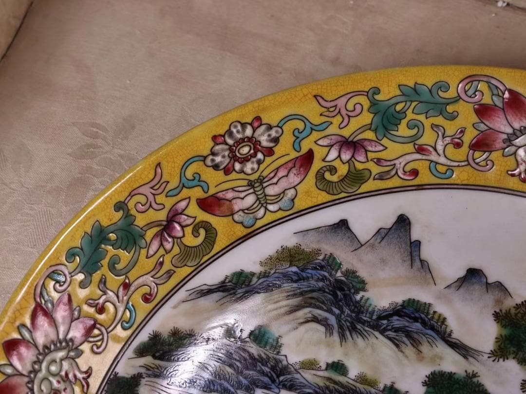 中国古美術・珍蔵粉彩・風景絵磁器の中皿・純手描き・刺繍箱付・置物・文房具・観賞皿