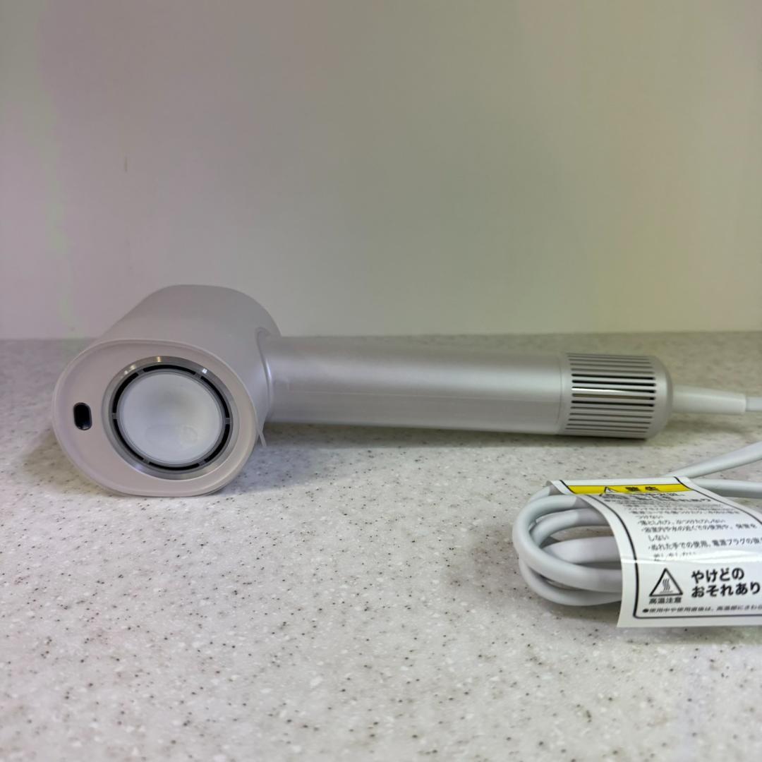 ★美品　ニトリ　ナノうるおいミスト美髪ドライヤー　NL701 MO