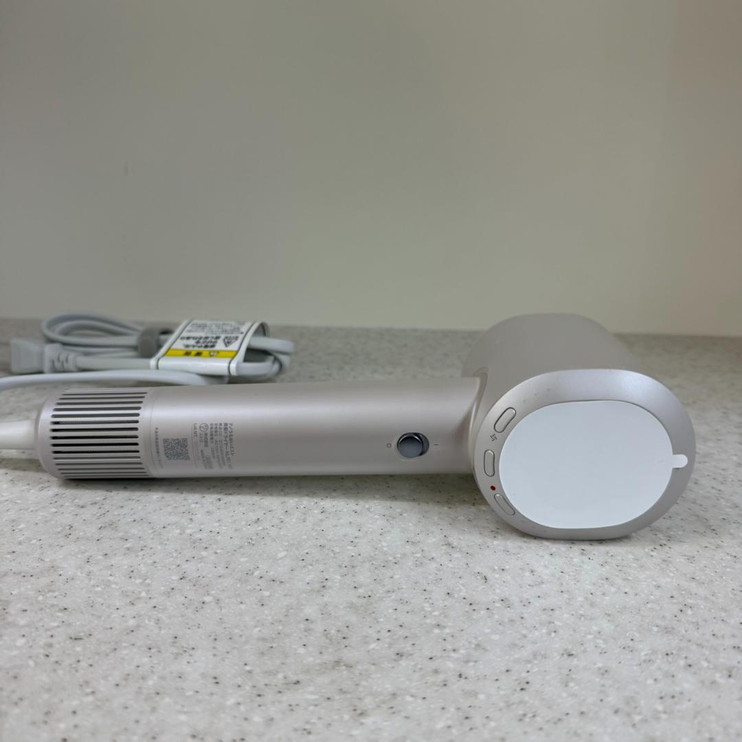 ★美品　ニトリ　ナノうるおいミスト美髪ドライヤー　NL701 MO