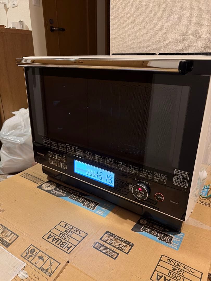 東芝過熱水蒸気石窯オーブンレンジ 　　ER-SD3000(W)