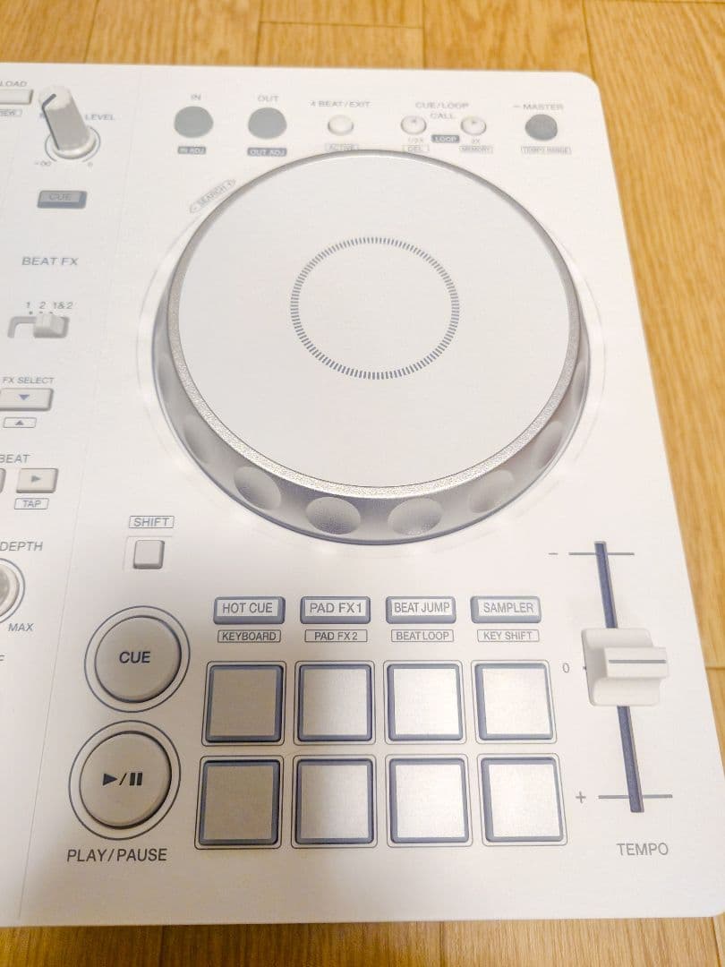 【美品】DDJ-FLX4-W 外箱・持ち運び用ケース付き