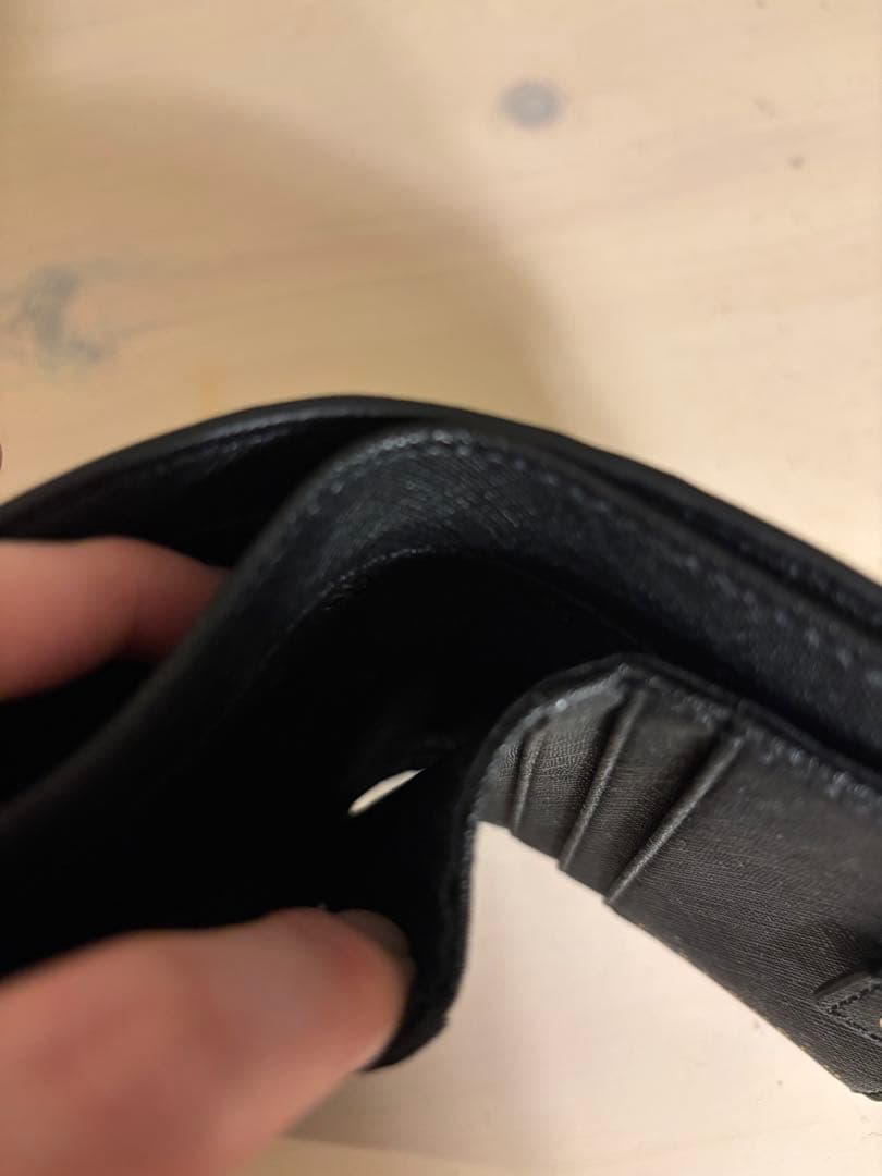 M*U様 Tory Burch ブラック 二つ折り財布