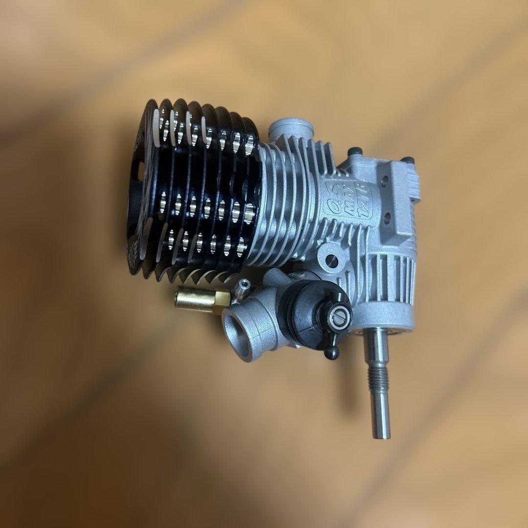 d*9様 O.S.エンジン max-12TG-2