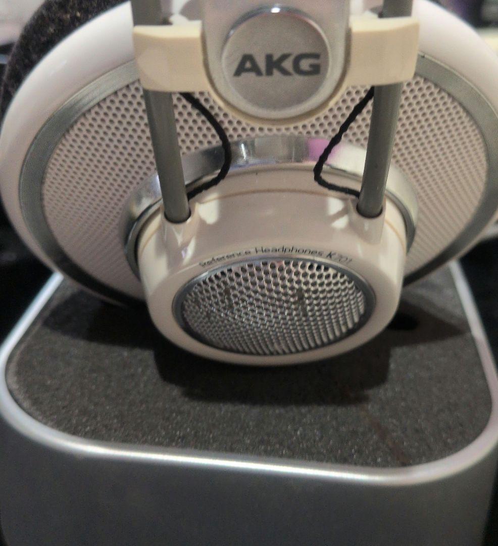 AKG K701 開放型ヘッドフォン