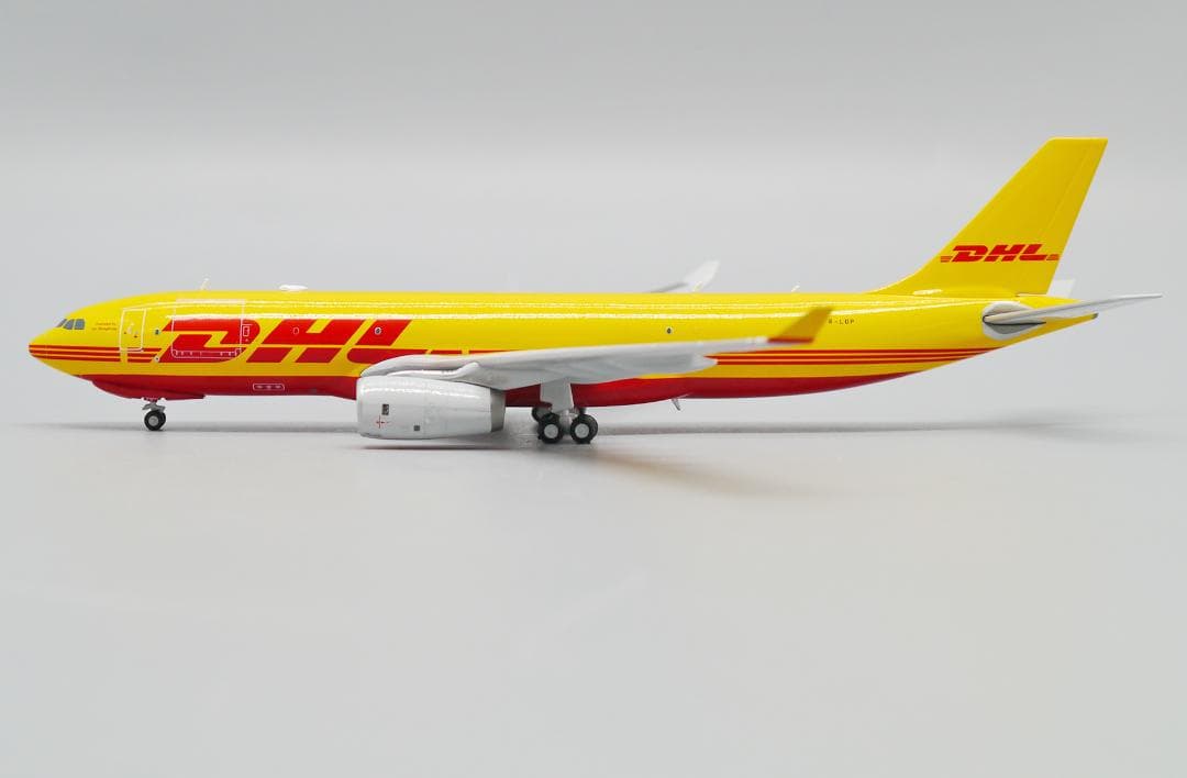 航空機・ヘリコプター DHL A330-200F B-LDP 1/400
