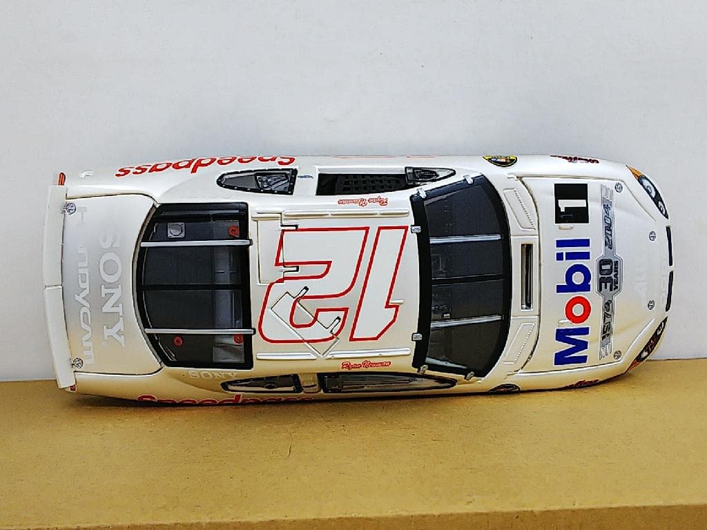 TeamCaliber 1/24 ライアン・ニューマン ペンスケレーシングカー