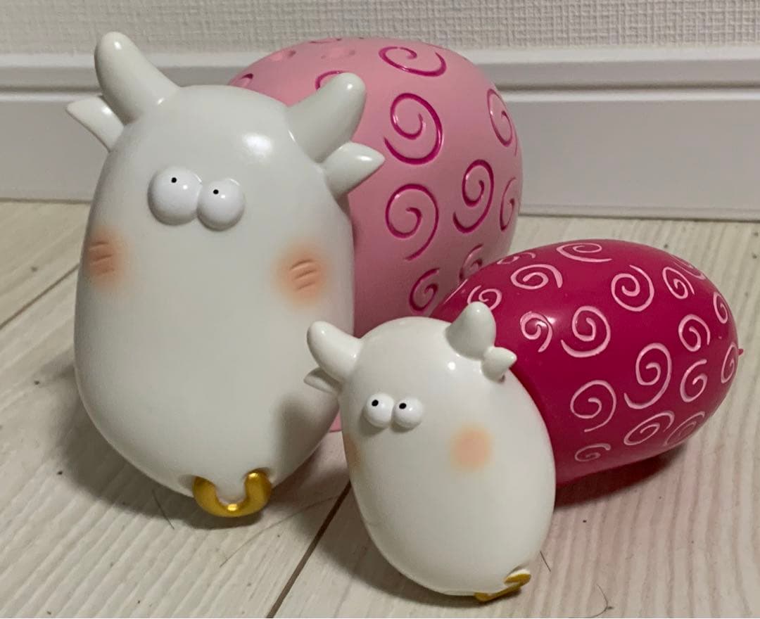 再々値下げ!! 世田谷ベース正式装備品バスケットと牛豚貯金箱セット