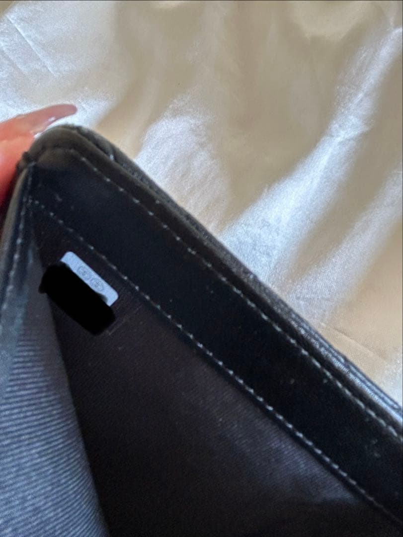 美品❃CHANEL 二つ折り財布 ブラック