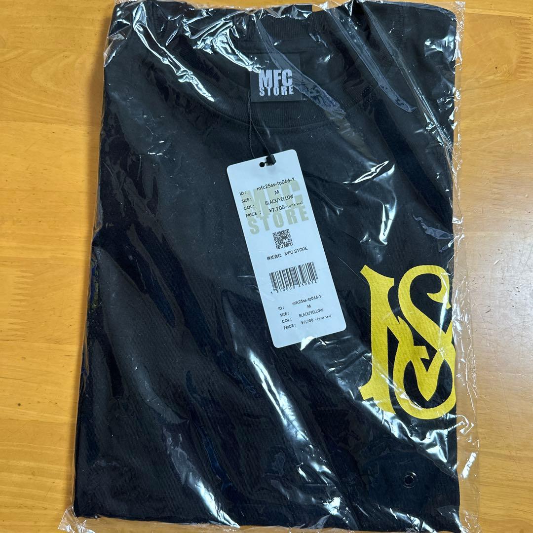 浜崎あゆみさんの大阪限定MFCシャツ 黒白セットMFG STORE MEDIUM