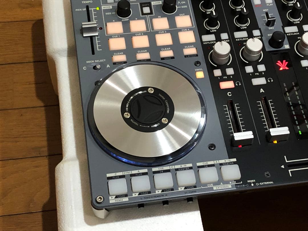 Vestax VCI-400TR DJコントローラー　新品-名機