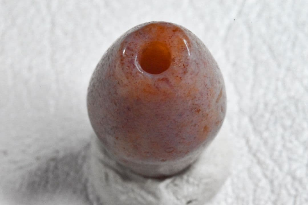 ★1000年以上前 インダス地域出土 全面ブラッドスポット入りカーネリアンビーズ