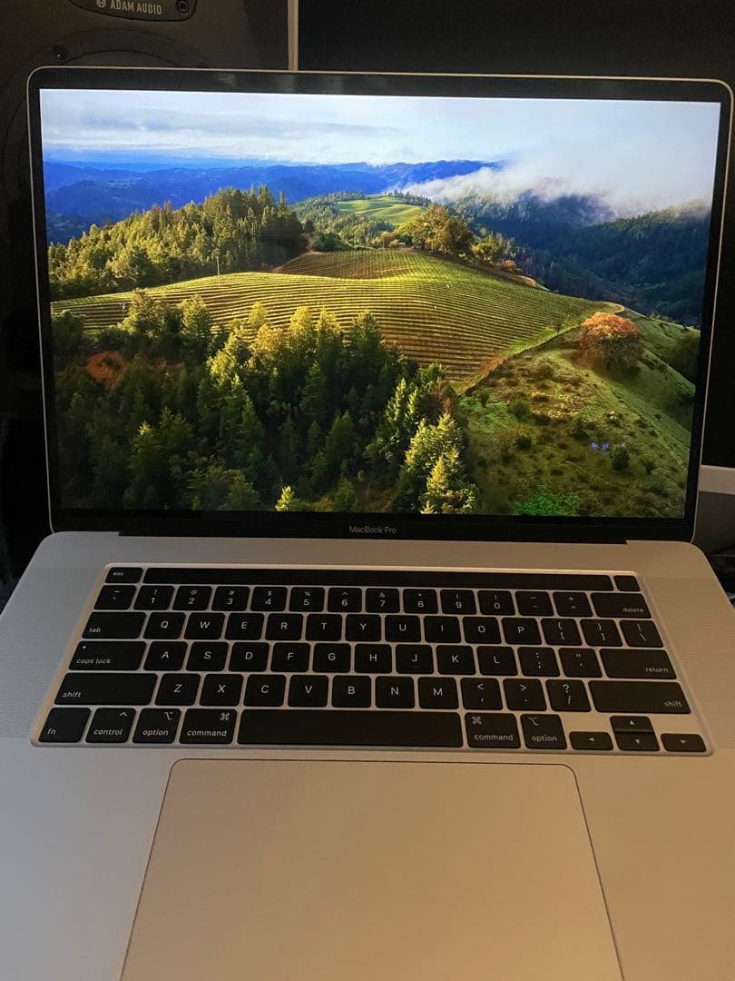 MacBook pro 16インチ2019年Intel i9メモリ64GB
