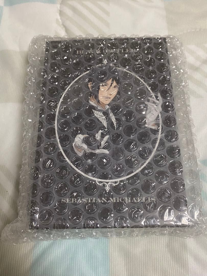 黒執事 イヤホン セバスチャン