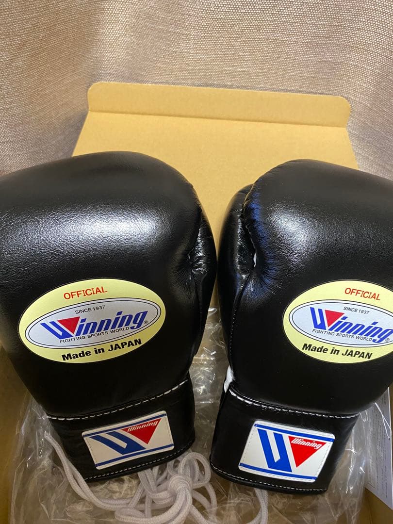 新品未使用Winningボクシングプロ用グローブブラック黒8ozMS-200紐