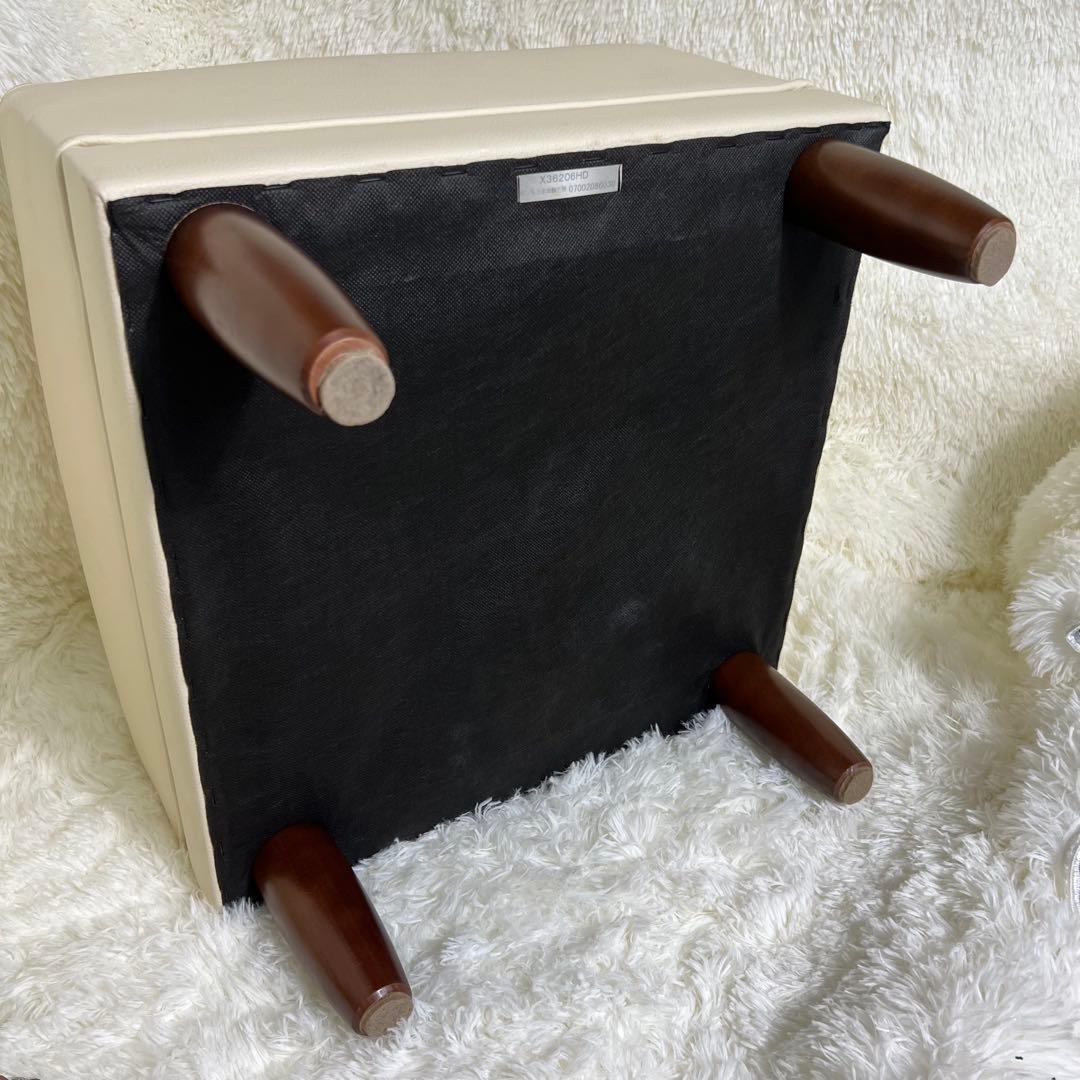 廃盤カラー karimoku カリモク60 オットマン スツール アイボリー